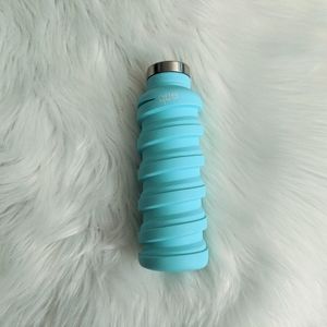 Que Collapsible water bottle